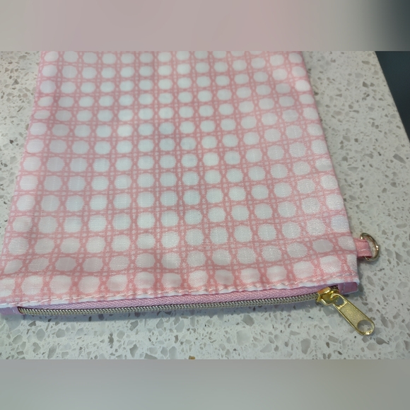 NWT Lilly Pulitzer Beach Essentials - Picture 2 of 4